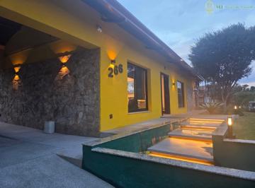 Comercial · 62m² · 1 Vaga · Casa comercial na Rua Doutor José de Moura Resende, 266 • 62 m²