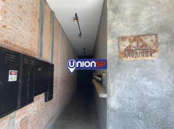 Comercial · 600m² · Galpão na Rua Barra Funda, N. 1071 • 600 m²