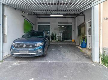 Comercial · 80m² · 4 Quartos · 1 Vaga · Casa comercial na Rua General Chagas Santos, 691 - Salas • 80 m²