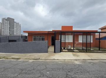 Comercial · 170m² · 1 Vaga · Casa comercial na Rua Lourenço de Azevedo, 205 • 170 m²