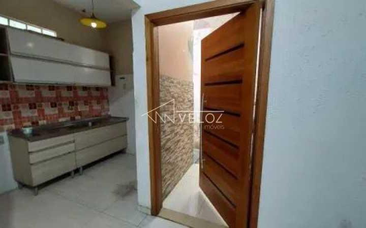 Foto do imóvel - Conheça esta encantadora Casa de rua de Semi-Luxo, localizada na frente do imóvel, com fachada.