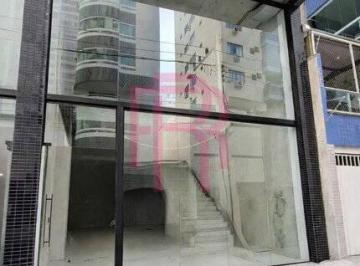 Comercial · 162m² · 1 Vaga · Sala comercial NOVA com mezanino para locação em Balneário Camboriú.