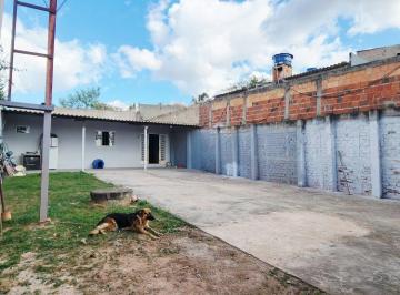 Casa de 2 quartos, São Sebastião · EXCELENTE CASA, PERTO A PRINCIPAL