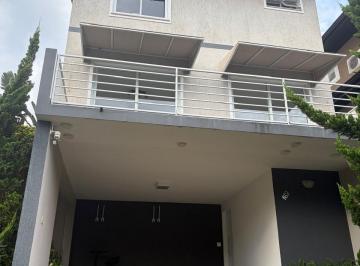 Foto 07 · Casa pronta e desocupada no Engordadouro, 3 dorms sendo 1 suíte, amplo quintal com área gourmet e 4