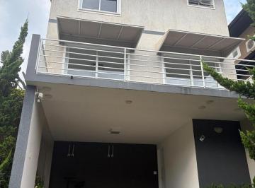 Foto 07 · Casa pronta e desocupada no Engordadouro, 3 dorms sendo 1 suíte, amplo quintal com área gourmet e 4