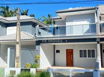 Casa · 125m² · 3 Quartos · 2 Vagas · Geminado de Alto Padrão para locação Anual em São Francisco do Sul/SC