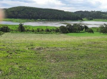 Rural de 2 quartos, Mogi das Cruzes · Chácara em Mogi das Cruzes