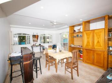 Casa · 333m² · 5 Quartos · 2 Vagas · Casa à Venda - Vargem Grande, 5 Quartos, 333 m2