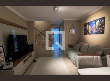 Esta encantadora casa em condomínio oferece uma combinação perfeita de conforto · Casa à Venda - Vargem Pequena, 3 Quartos, 132 m2