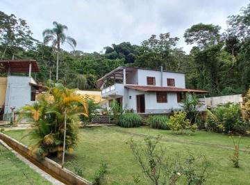 Casa · 540m² · 2 Quartos · 2 Vagas · Linda propriedade em local muito tranquilo e de fácil acesso em Amparo