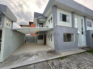 Casa · 138m² · 3 Quartos · em Extensão do Bosque - Rio das Ostras, RJ