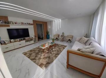 Casa de 3 quartos, Brasília · Casa com 3 Quartos e à Venda na Asa Sul DF