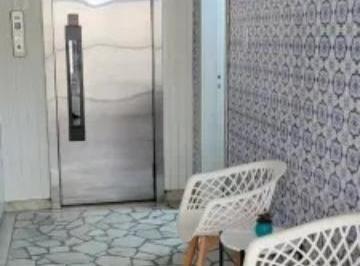 Foto 01 · Apartamento à venda na Tijuca, Rio de Janeiro-RJ: 2 quartos, sala, banheiro e 75m² de área!