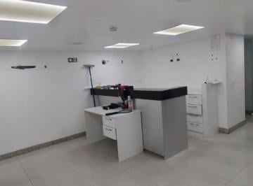 Foto 08 · Loja Comercial para Locação na Vila Isabel, Rio de Janeiro - RJ: 150m² e 2 Banheiros!