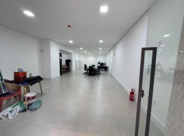 Comercial , Balneário Camboriú · Locação Anual de Sala Comercial Térrea com 145,29m² no Centro de Balneário Camboriú