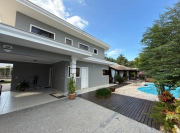 Foto 01 · Imóvel de Luxo: Casa à Venda em Joinville-SC, Bairro Floresta! 4 Quartos, 1 Suíte, 3 Salas, 3 Banhei