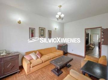 Casa · 350m² · 5 Quartos · 2 Vagas · Casa com 5 Quartos à Venda, Santa Efigênia - Belo Horizonte