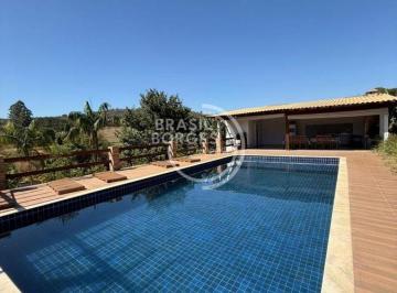 Rural · 250m² · 5 Quartos · 10 Vagas · Excelente Chácara à venda, 5 quartos, 2 suítes, 6 banheiros, amplo espaço térreo.