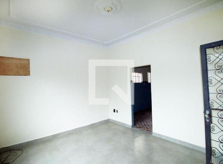 Foto do imóvel - Casa para aluguel com varanda e 1 quarto