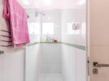 67ea399b-77ce-4a82-b014-761ca06d2131 · Espetacular casa em condomínio para venda com 3 quartos, sendo 1 suíte, 172m²