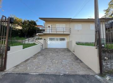 Casa · 181m² · 3 Quartos · 2 Vagas · Casa com 03 quartos, 1 suite no bairro Vila Nova em Novo Hamburgo.