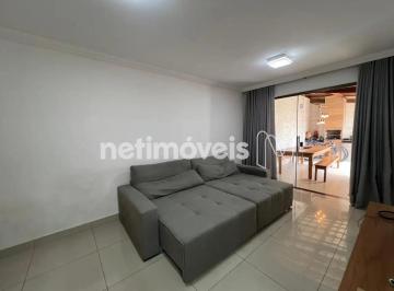 Apartamento · 99m² · 2 Quartos · 2 Vagas · Privativa com elevador de aproximadamente 67,00m²;, 02 quartos, 02 vagas, no Candelária.