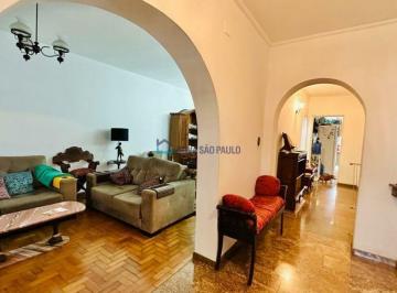 Casa · 215m² · 3 Quartos · 2 Vagas · Sobrado no Planalto Paulista para reforma - no melhor local do bairro.