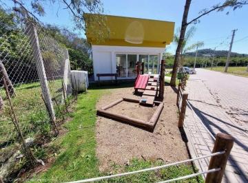 Ótima opção para quem busca investir ou construir! Terreno disponível em localiz · Terreno no bairro Vila Nova - Condomínio Ilha Verde