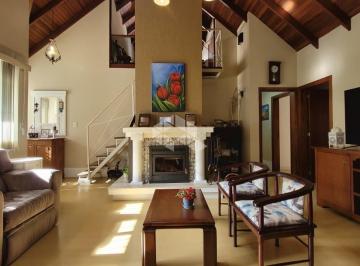 Sala de estar · Casa plana, semimobiliada, com 03 dormitórios, no Bairro Santo Inácio