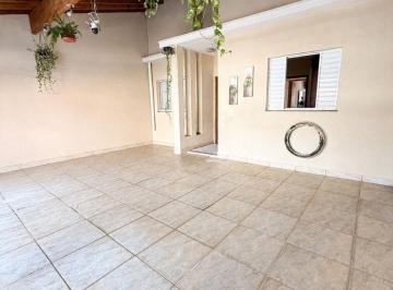 Casa de 1 quarto, Bragança Paulista · Casa à venda no Quinta dos Vinhedos | 02 quartos, suíte e ótimo estado