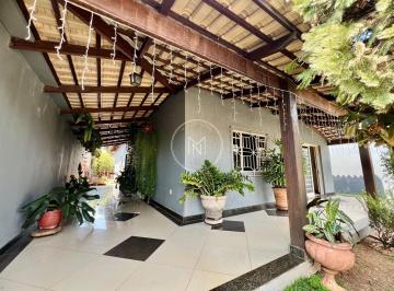 Casa · 110m² · 3 Quartos · 1 Vaga · Casa à Venda no Bairro Santa Rita