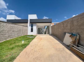 Casa · 70m² · 2 Quartos · 4 Vagas · Casa com 2 Quartos a Venda no bairro Pedra Branca