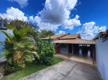 Casa · 70m² · 3 Quartos · 2 Vagas · Casa com 3 dormitórios à venda no Bairro Fernão Dias