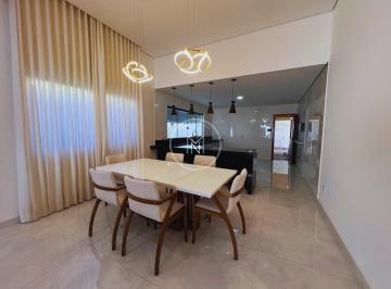 Casa · 200m² · 3 Quartos · 1 Vaga · Casa com 3 dormitórios à venda no bairro Três poderes