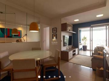 Sala · Apartamento à venda na Vila Mariana com 73m², 2 quartos e 1 vaga