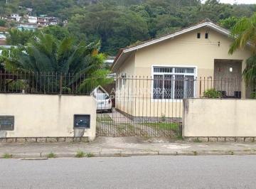 Casa · 140m² · 5 Quartos · 2 Vagas · Casa no Saco dos Limões em Florianópolis