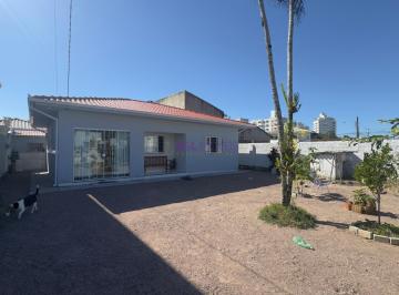 Casa · 130m² · 3 Quartos · 5 Vagas · CASA 130m NO CENTRO DE PALHOÇA TERRENO DE 423m
