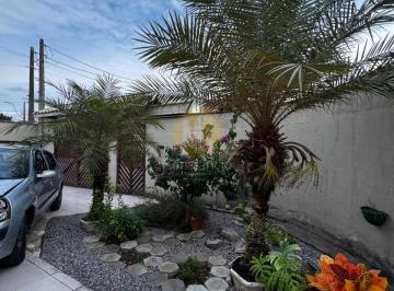Casa · 122m² · 3 Quartos · 3 Vagas · Casa Nova a venda com 122m² de 3 dormitórios em Caraguatatuba - SP