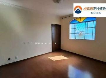 Apartamento · 92m² · 2 Quartos · 1 Vaga · Apartamento de 02 quartos com ótimo espaço interno no São João Batista