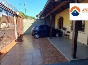 Casa · 268m² · 3 Quartos · 4 Vagas · Casa de 3 Quartos à Venda no Bairro Itapoã com 4 Vagas e 2 Barracões Independentes