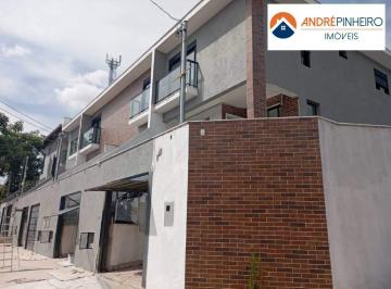 Casa · 170m² · 3 Quartos · 4 Vagas · Casa de Luxo à Venda no Bairro Cabral | 170m² | R$1.075.000,00