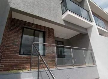 Casa · 170m² · 3 Quartos · 4 Vagas ·  Casa de Alto Padrão à Venda no Bairro Cabral | 170m² | R$ 1.275.000,00
