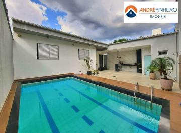 Casa · 420m² · 4 Quartos · 6 Vagas · Casa de Alto Padrão 4 Quartos 5 Banhos Piscina e 6 Vagas no Itapoã!