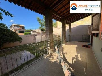 Casa · 190m² · 3 Quartos · 5 Vagas · Casa Linear à Venda com 3 Quartos e 2 Banheiros – Bairro Dona Clara Valor: R$ 1.200.000,00