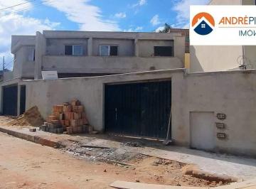 Casa · 67m² · 2 Quartos · 1 Vaga · Ótima casa à venda no Bairro Petrópolis, Santa Luzia/MG, com cerca 67 m² por R$ 265.000