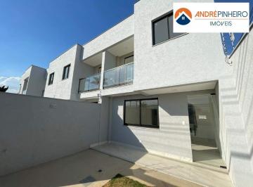 Casa · 96m² · 3 Quartos · 2 Vagas · Casa com entrada independente com 03 quartos sendo 01 com suite no bairro Planalto