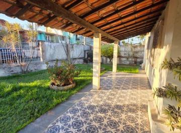 Casa de 6 quartos, Rio das Ostras · VENDO CASA MARAVILHOSA COM 6 QUARTOS NO CENTRO DE RIO DAS OSTRAS
