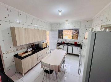 Casa · 166m² · 3 Quartos · 4 Vagas · Casa à Venda no Condomínio Chacur com 3 dorm em Várzea Paulista