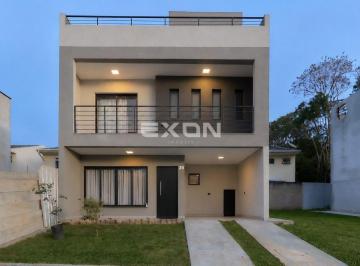 Casa · 124m² · 3 Quartos · 2 Vagas · Casa em Condomínio com 3 Quartos e 1 Suíte no Barreirinha