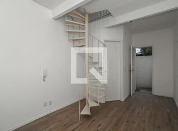 Casa · 36m² · 1 Quarto · 1 Vaga · Casa para Aluguel - Bom Jesus, 1 Quarto, 36 m² - Porto Alegre